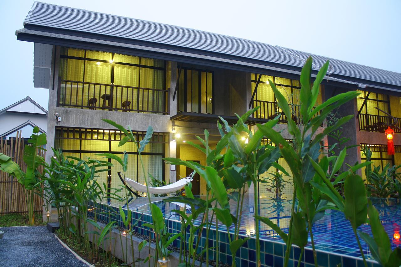 Hôtel Nawa Sheeva à Chiang Mai Extérieur photo