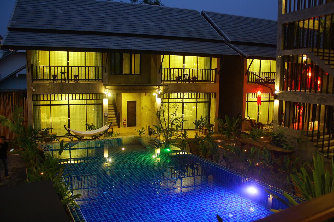 Hôtel Nawa Sheeva à Chiang Mai Extérieur photo